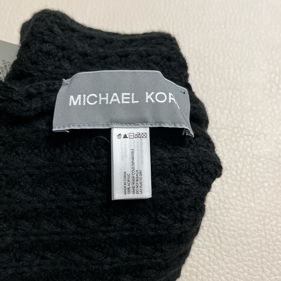 NWT - Michael Kors Waffle Knit Beanie - Picture 4 of 4